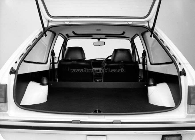 Fiesta MK1: Van Interior