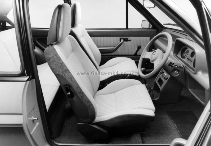 Fiesta MK1: XR2 Interior